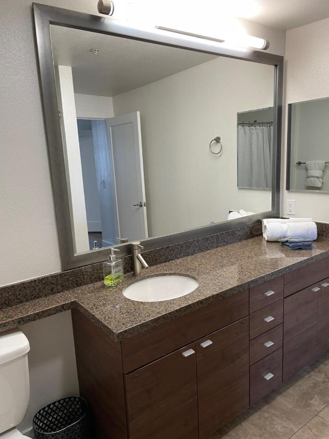 Villa Marina - Modern & Immaculate, Spacious, Gated Condo With Fireplace Pool, Gym, 2 Master Bedrooms Los Angeles Exterior foto